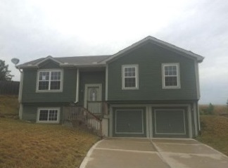 6809 N Pontiac Ave, Kansas City, MO 64151 