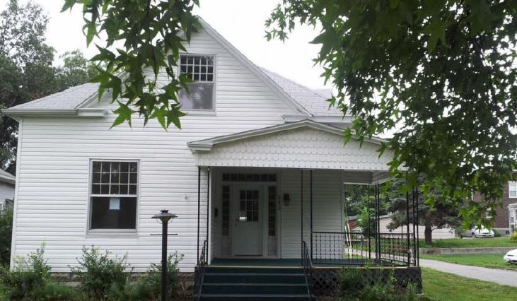 243 S Park Ave, Sedalia, MO 65301 