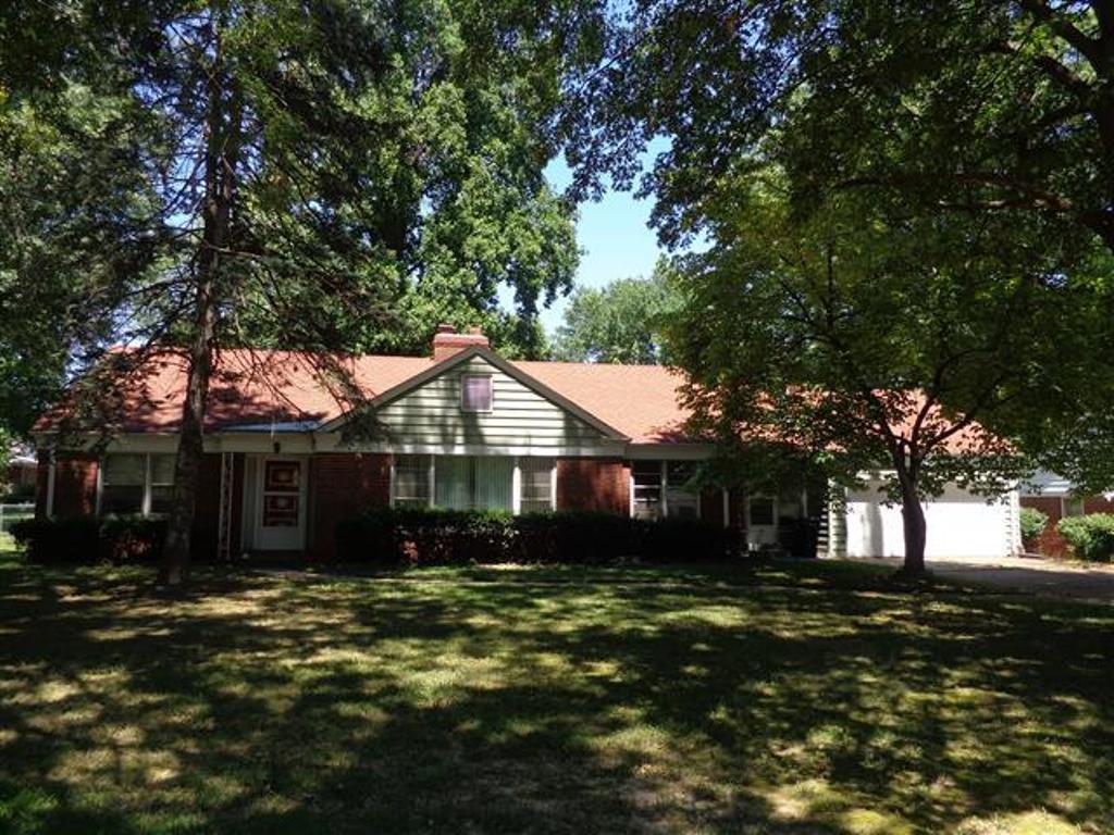 1725 June Dr, Saint Louis, MO 63138 