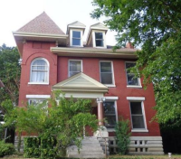 5467 Maple Ave, St Louis, MO 63112 