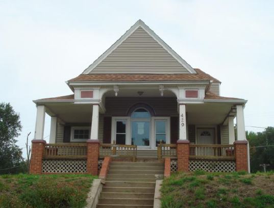 429e Missouri Ave, St Joseph, MO 64504 