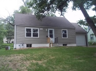 5083 Glenside Dr, Kansas City, MO 64129 