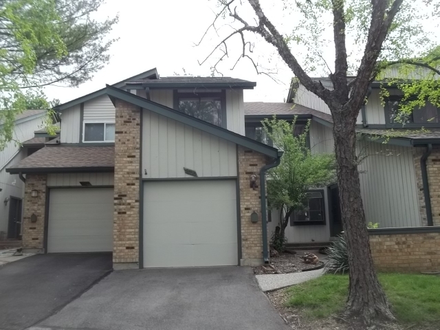 2030 Quiet Stream Dr, Maryland Heights, MO 63043 