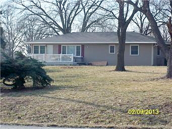 E King Avenue, Excelsior Springs, MO 64024 