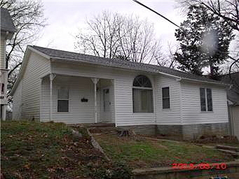 Magnolia St, Excelsior Springs, MO 64024 