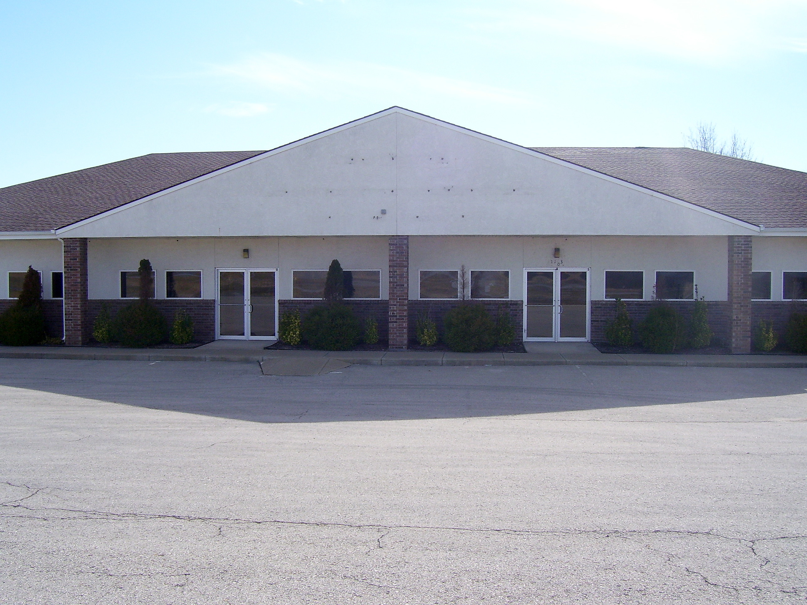 Sw 1St Street, Oak Grove, MO 64075 