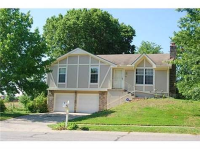 Lynette, Liberty, MO 64068 