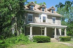 S Barrett Ave, Sedalia, MO 65301 