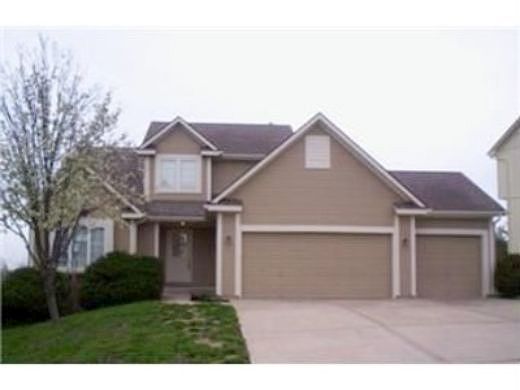 9Th, Lees Summit, MO 64081 