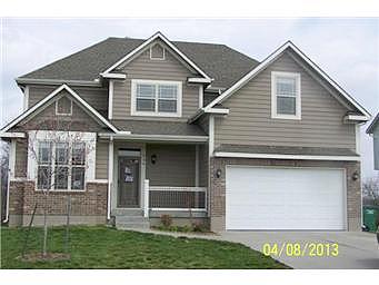 33Rd, Lees Summit, MO 64082 