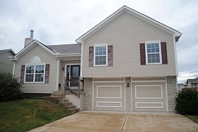 Se Adams Dr, Blue Springs, MO 64014 