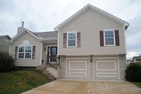 Se Adams Dr, Blue Springs, MO 64014 