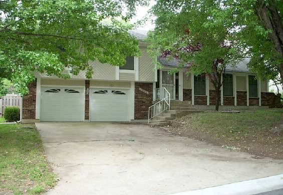 22Nd, Blue Springs, MO 64015 