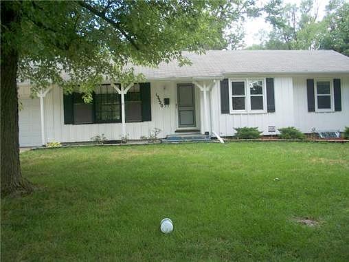 Lowell, Grandview, MO 64030 