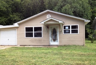 1012 Olive St, New Haven, MO 63068 