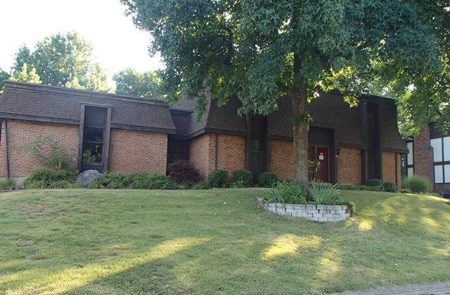 14 Normandy Dr, Lake Saint Louis, MO 63367 