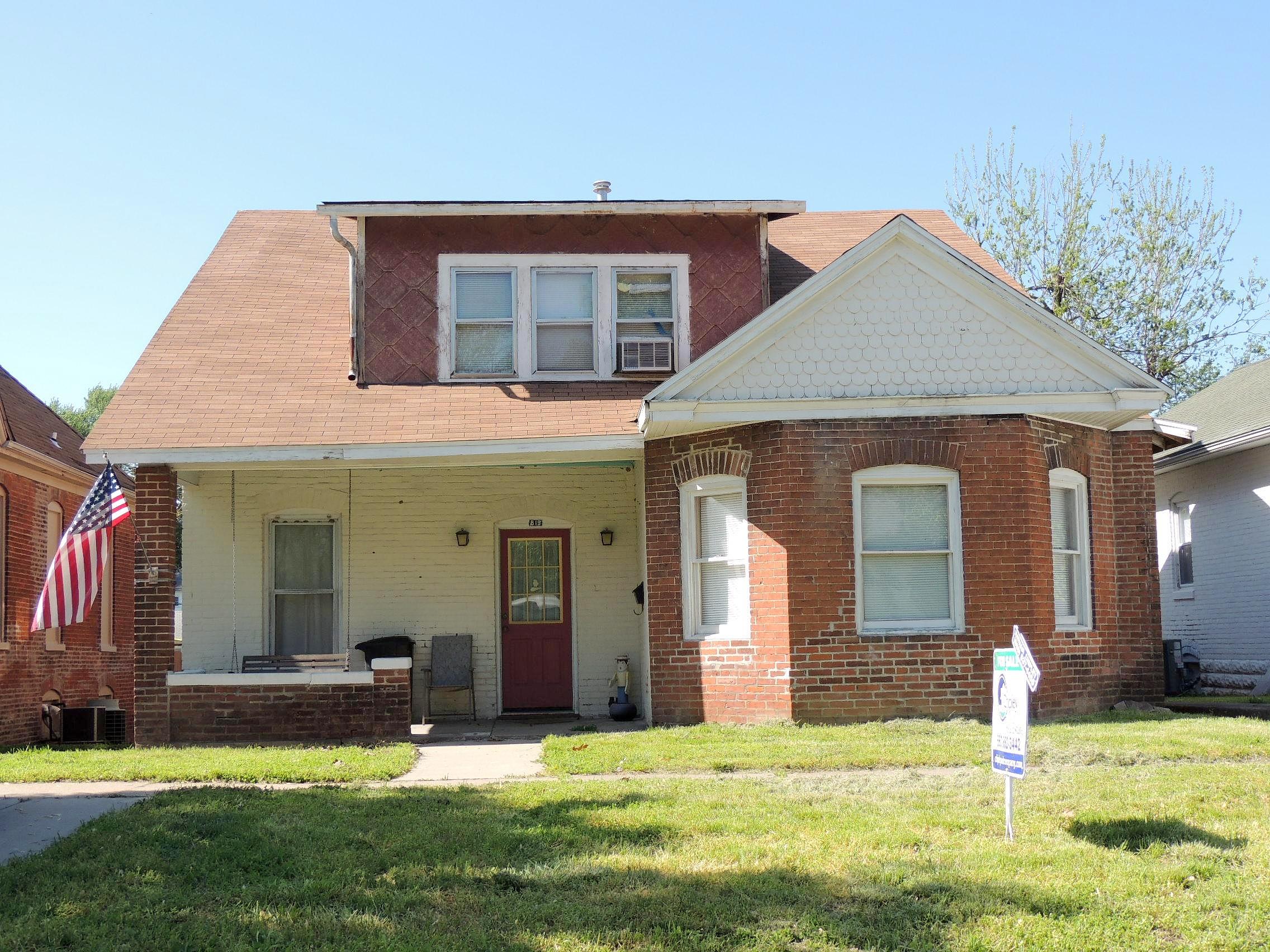 E Spring St, Boonville, MO 65233 