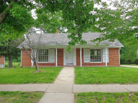 Vine, Fulton, MO 65251 