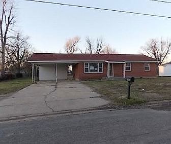 E Gladys, Sikeston, MO 63801 