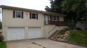 108 SW Kingscross Rd, Blue Springs, MO 64014 