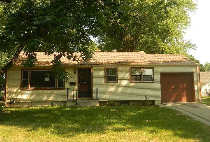 9724 E 34th St South, Independence, MO 64052 