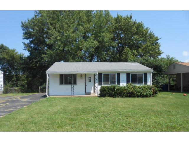 1735 Leafcrest Dr, Hazelwood, MO 63042 