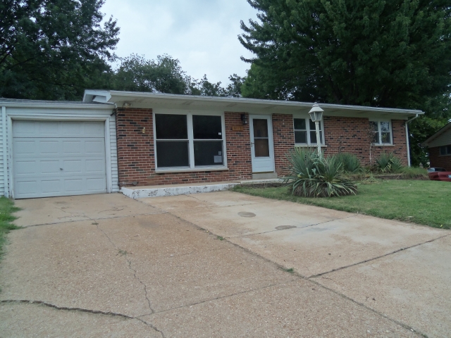 3115 Lin Tel Rd, Saint Louis, MO 63125 