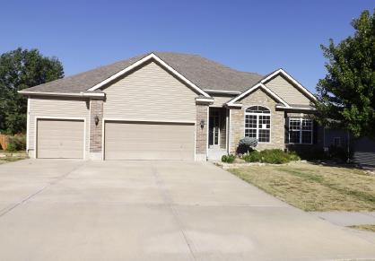 10120 N Willow Ave, Kansas City, MO 64157 