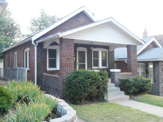 3926 Potomac St, Saint Louis, MO 63116 