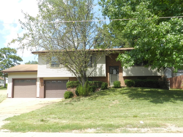 1001 E Walnut Street, Desloge, MO 63601 