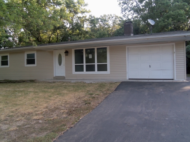 6042 Kingsway Dr, House Springs, MO 63051 