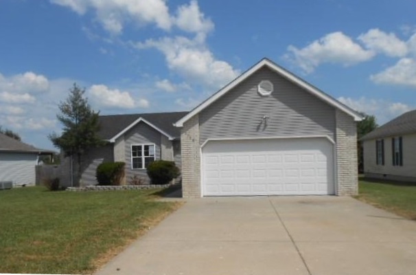 2760 S Hartford Ave, Bolivar, MO 65613 