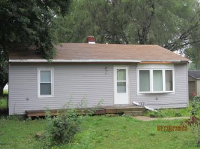 402 W Walter Ln, St Joseph, MO 64504 