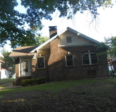 7619 Rosedale Dr, St Louis, MO 63121 