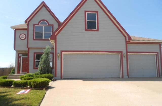 5305 NE Holiday Dr, Lees Summit, MO 64064 