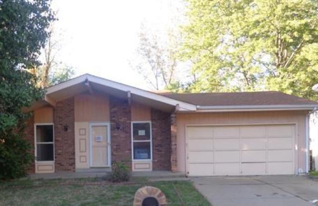 6627 Foothills Court, Florissant, MO 63033 