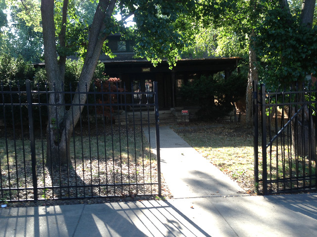 3724 Wyoming, Kansas City, MO 64111 