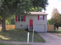 18507 E Lexington Rd, Independence, MO 64058 