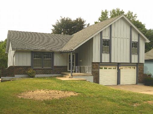 8320 Harris Avenue, Raytown, MO 64138 