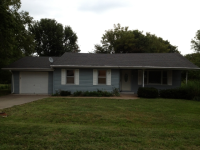 1204 Apple St, Elsberry, MO 63343 