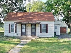 Middle, Moberly, MO 65270 
