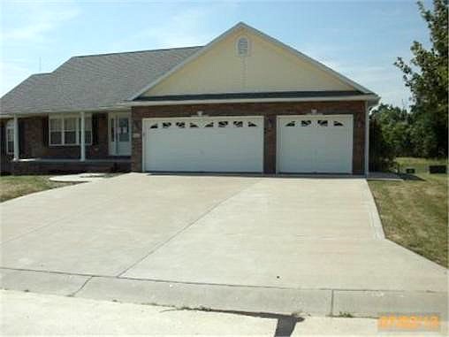 Bluegrass Drive, Sedalia, MO 65301 
