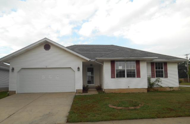 2929 W Melbourne St, Springfield, MO 65810 