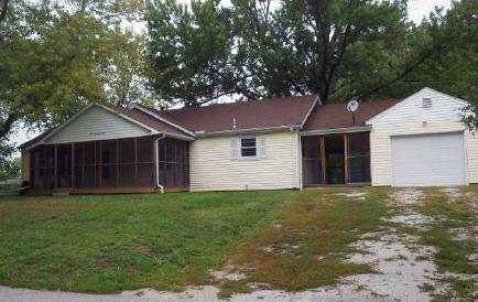 104 Kathy Ln, Excelsior Springs, MO 64024 