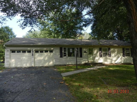 8713 Glenwood Ave, Kansas City, MO 64138 