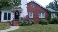 906 N Hills Dr, Saint Louis, MO 63121 
