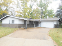 8 Milbrook Ln, Florissant, MO 63033 