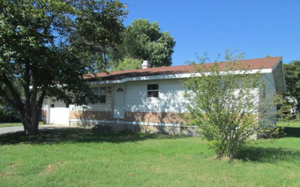 3905 W Collings St, Springfield, MO 65803 