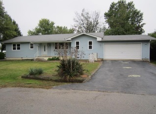 310 W Skyline St, Stockton, MO 65785 