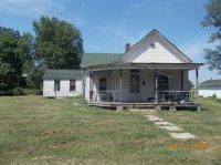411 Pine Street, Wellsville, MO 63384 